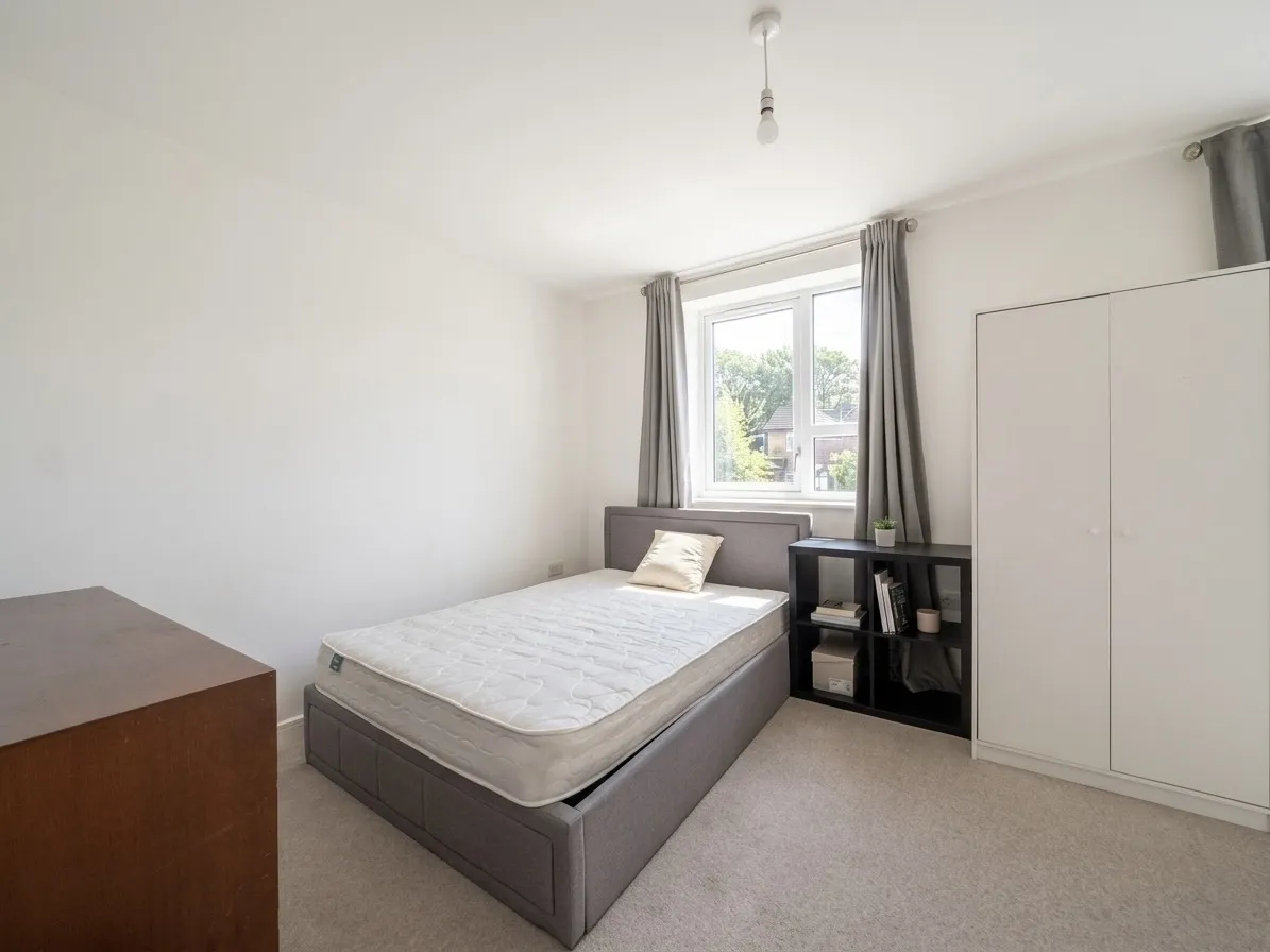 Portland Drive, Merstham, REDHILL, photo 11