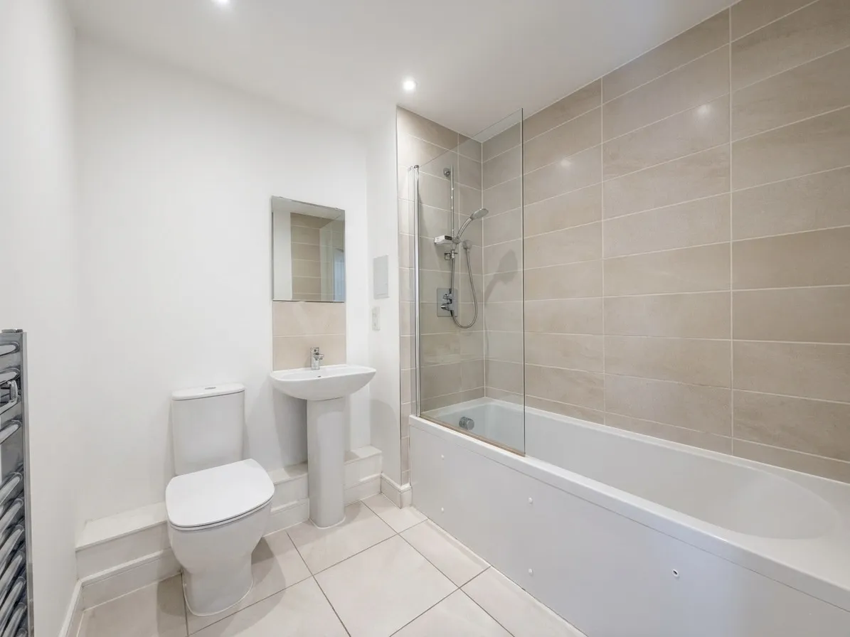 Portland Drive, Merstham, REDHILL, photo 4