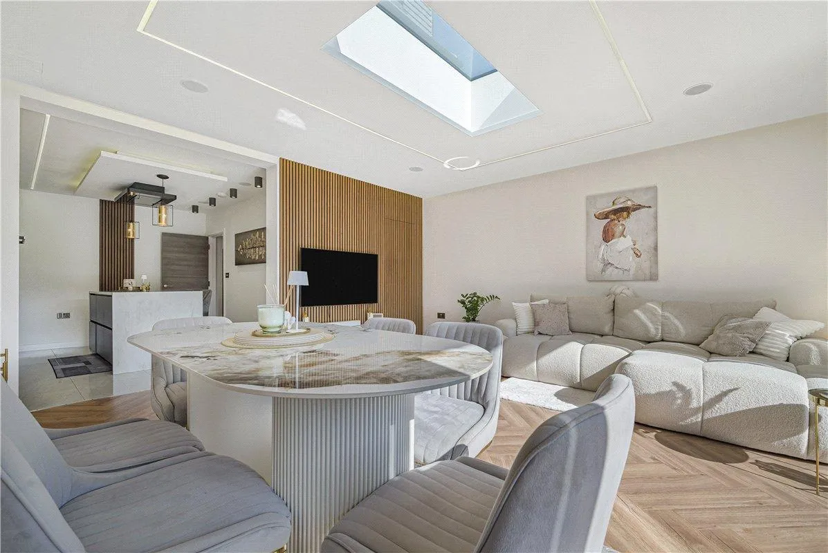 Lodge Crescent, Orpington, BR6, photo 2