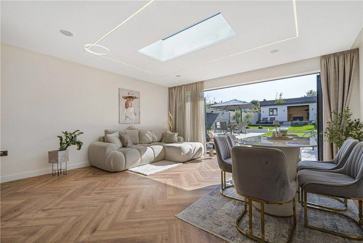 Lodge Crescent, Orpington, BR6, photo 27
