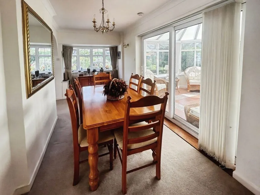 Newshaw Lane, Hadfield, Derbyshire, SK13, photo 5