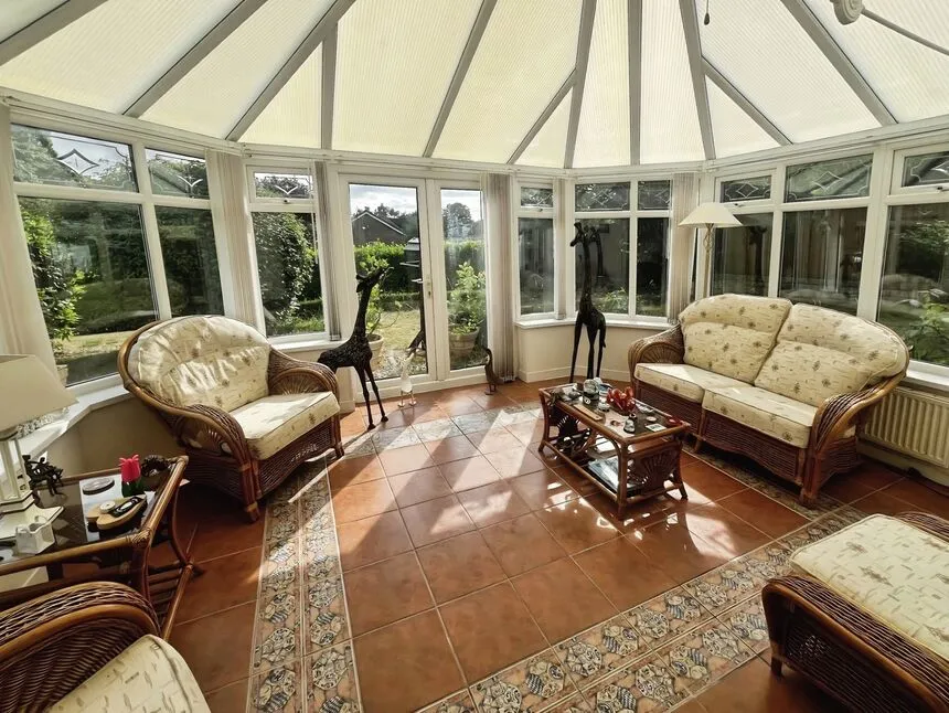 Newshaw Lane, Hadfield, Derbyshire, SK13, photo 6