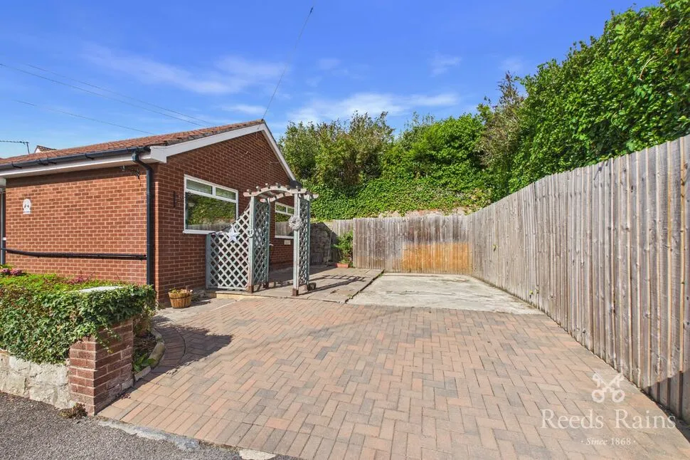 Rock Hill, Castleford, West Yorkshire, WF10, photo 8