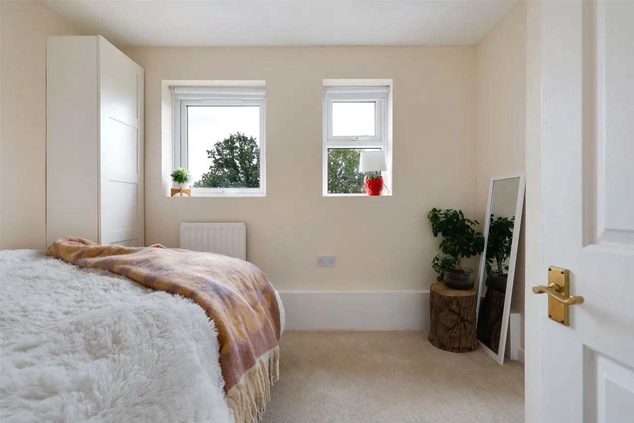 Teazlewood Park, Leatherhead, KT22, photo 7