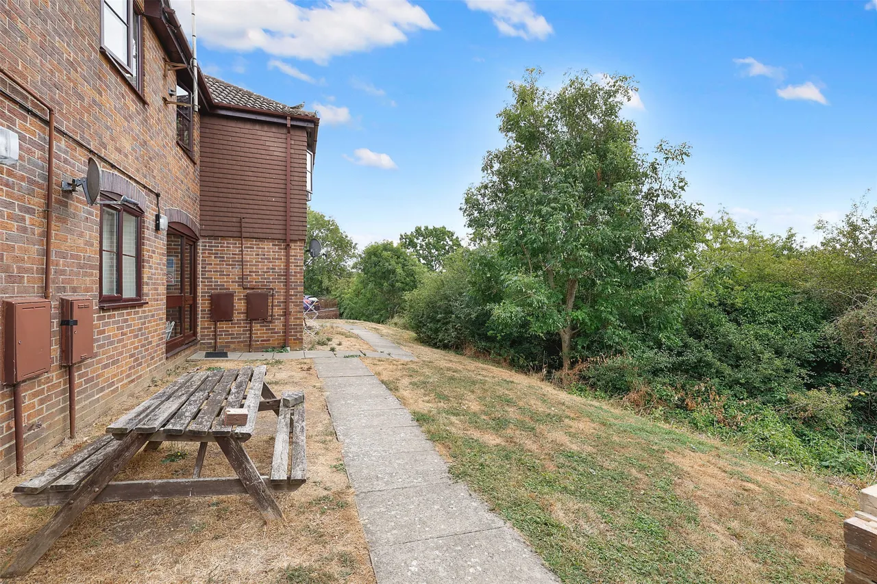 Teazlewood Park, Leatherhead, KT22, photo 11