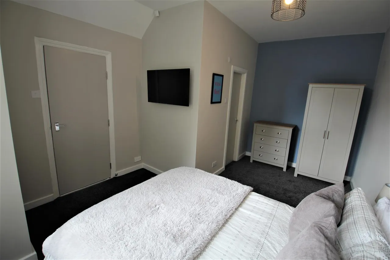 Pearson Terrace, Hyde Park, LS6, photo 11