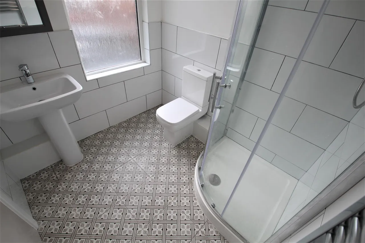 Pearson Terrace, Hyde Park, LS6, photo 12