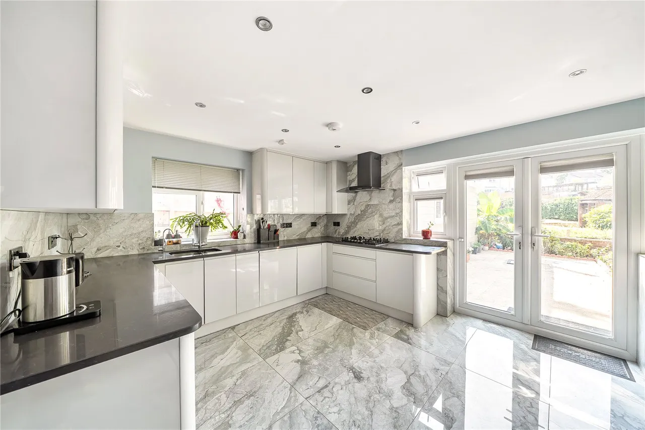 Cowdray Close, Southampton, Hampshire, SO16 8EB, photo 3