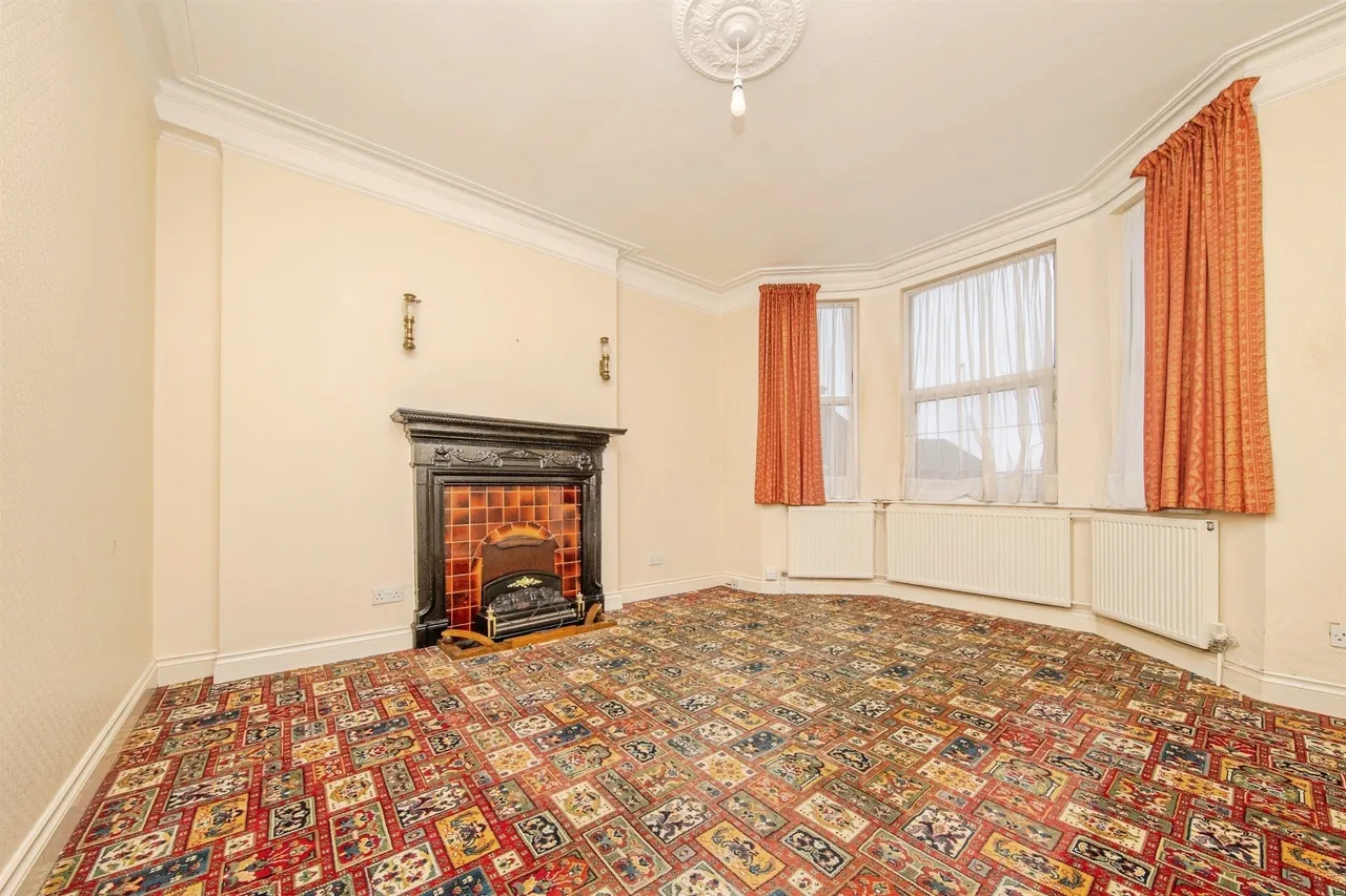 New Pier Street, Walton On The Naze, photo 3