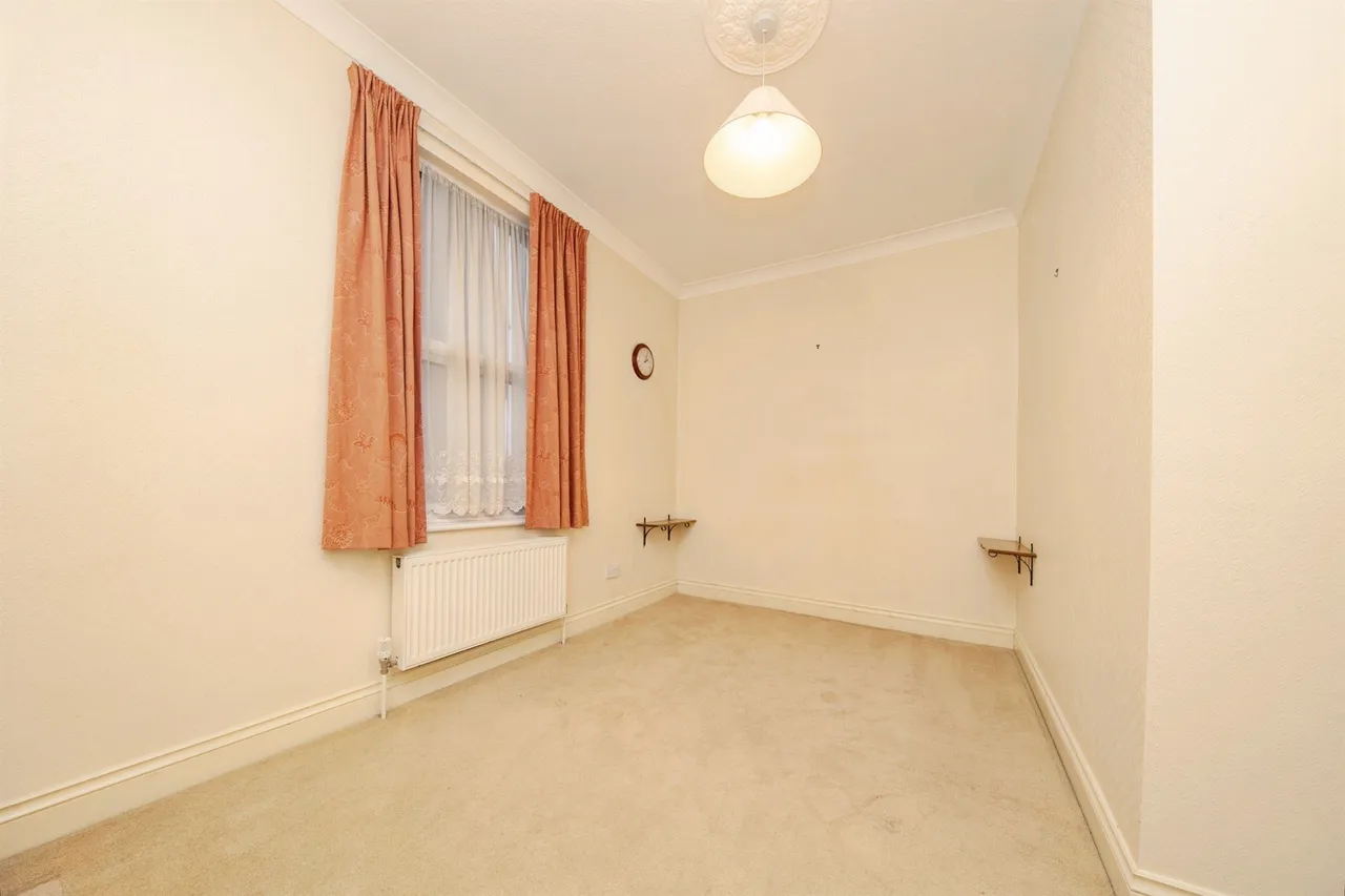 New Pier Street, Walton On The Naze, photo 10