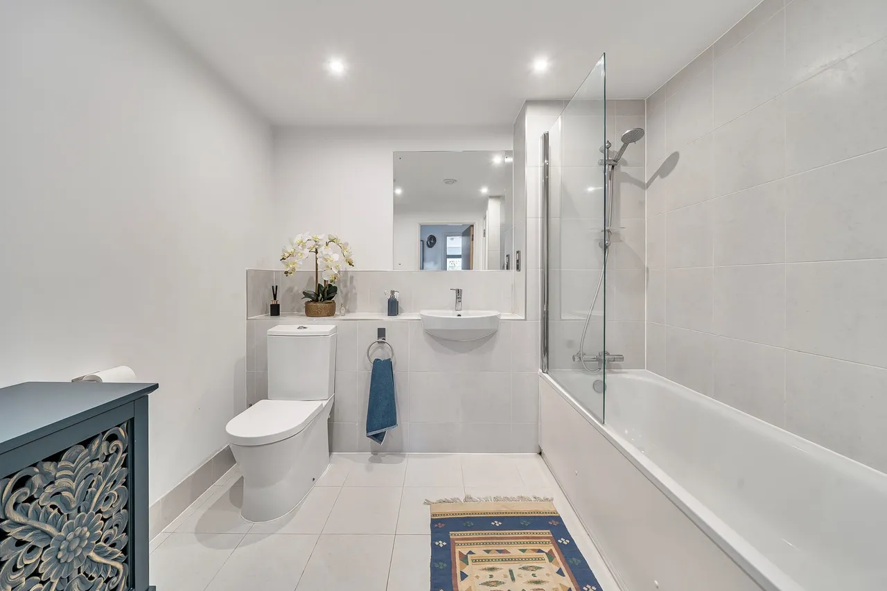 Flat 2, 17 Henry Road, London, London, SW9 7BQ, photo 7