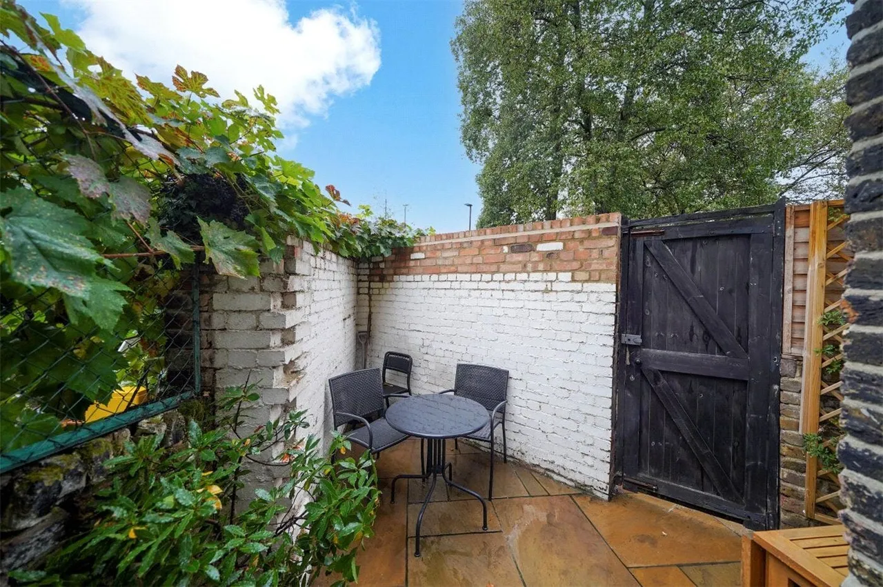 Oakford Road, London, NW5, photo 3