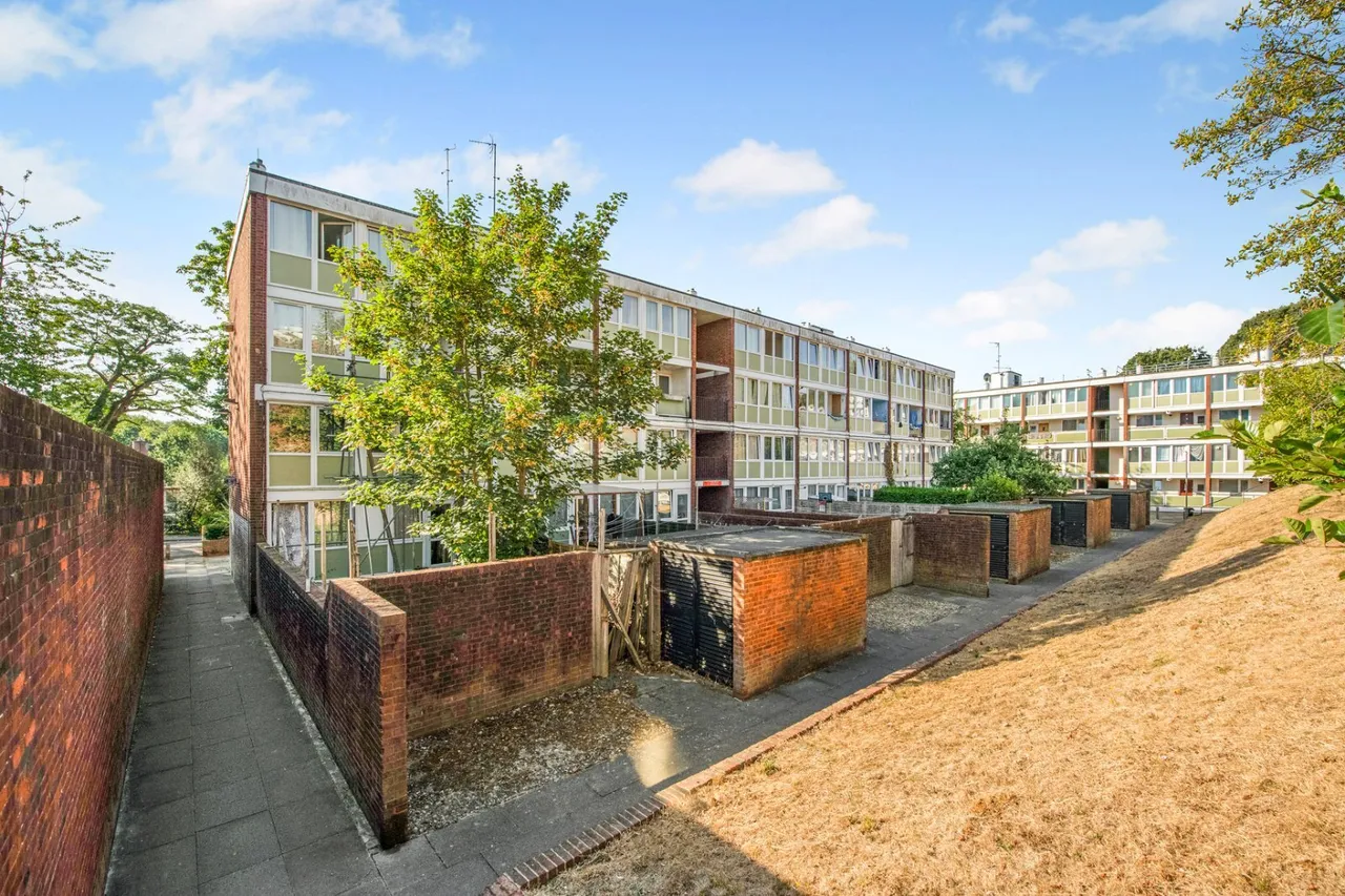 Alton Road, London, SW15, photo 3