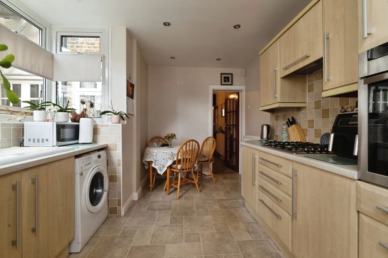 Birkbeck Road, Ilford, IG2, photo 8