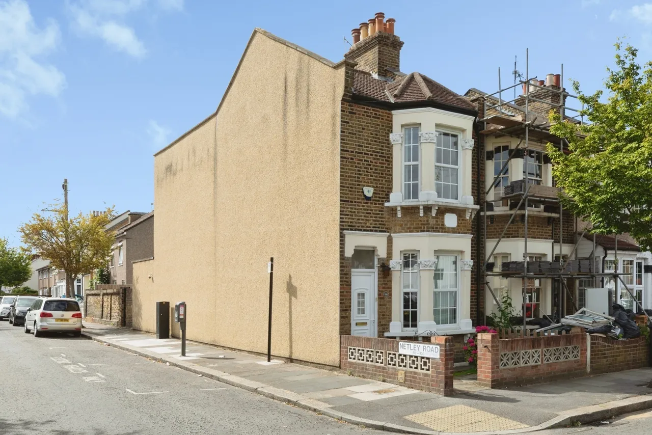 Birkbeck Road, Ilford, IG2, photo 22