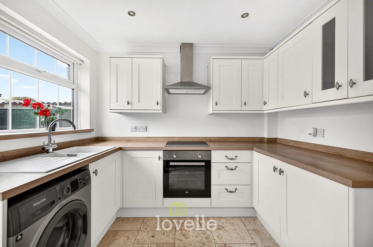 St. Christophers Road, Humberston, DN36, photo 3