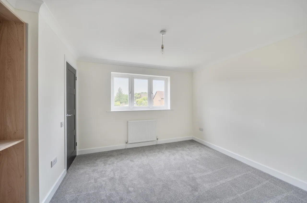Crummock Road, Valley Park, SO53, photo 10