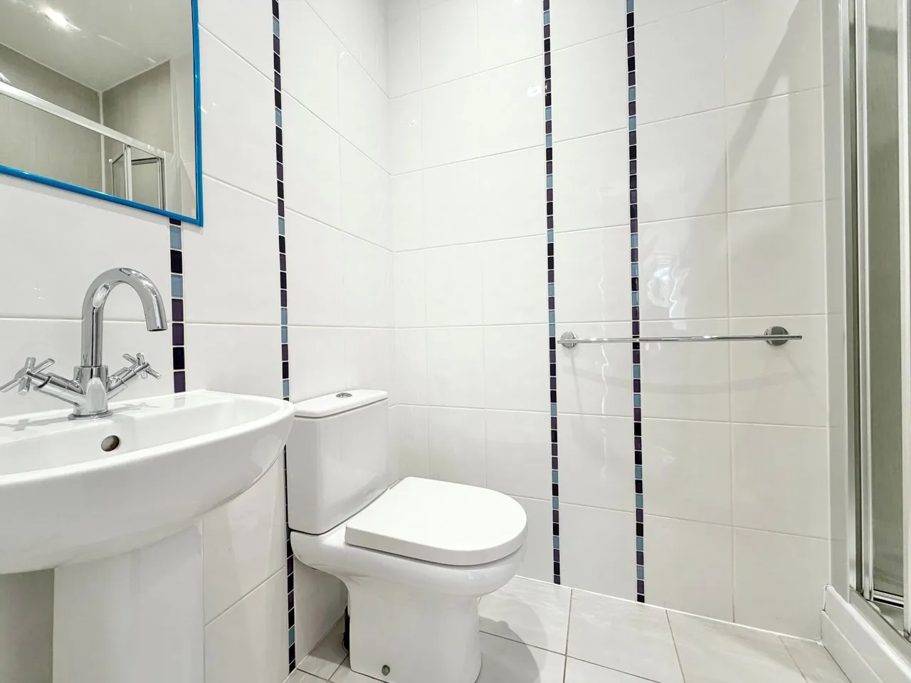 Long Fallas Crescent, Brighouse, HD6, photo 23