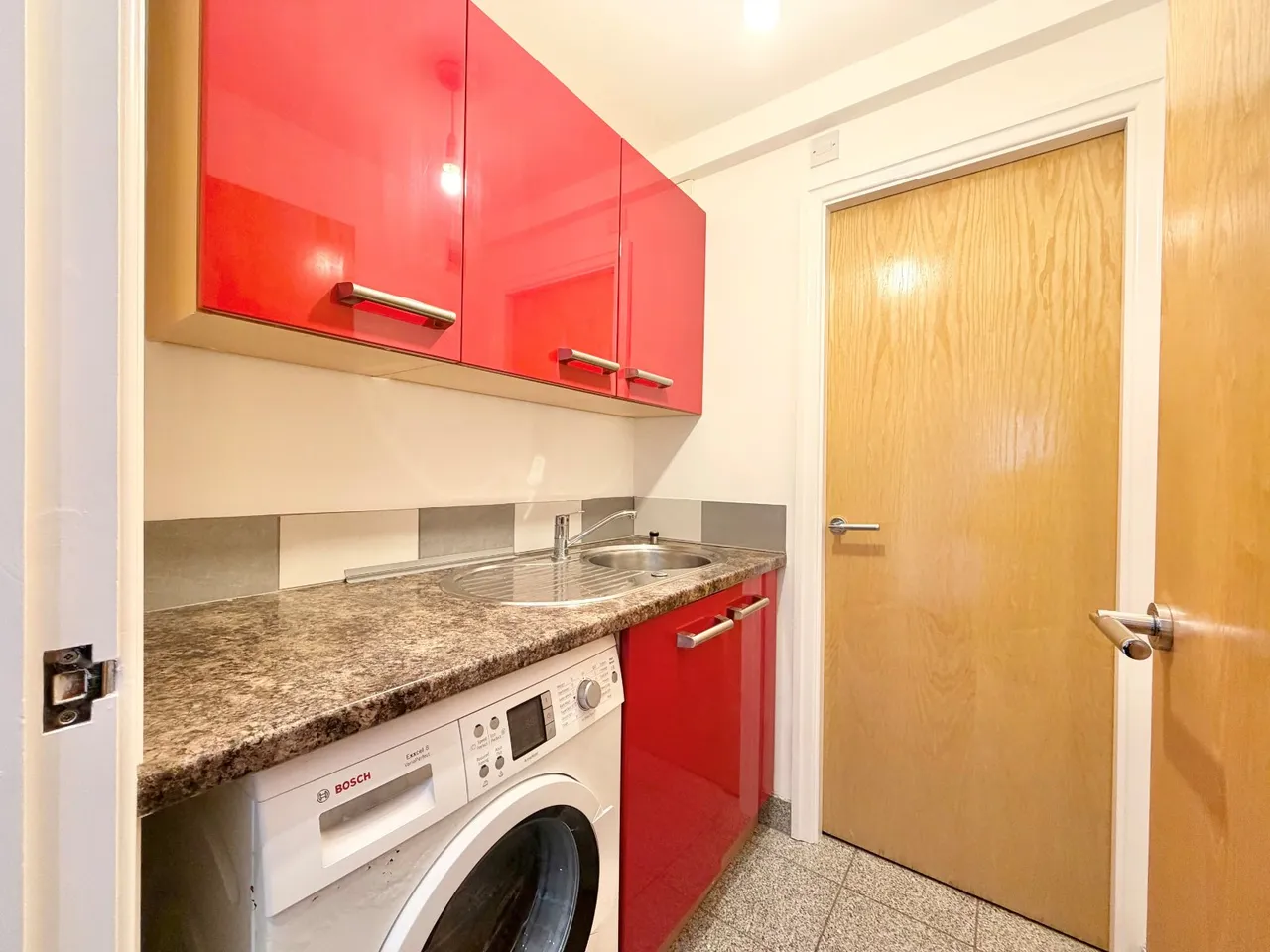 Long Fallas Crescent, Brighouse, HD6, photo 14