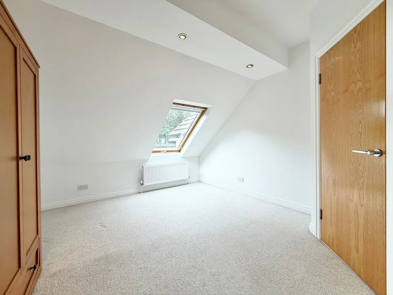 Long Fallas Crescent, Brighouse, HD6, photo 24