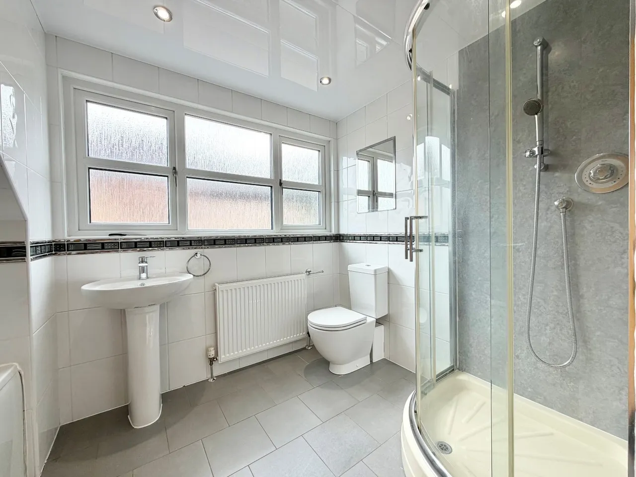 Long Fallas Crescent, Brighouse, HD6, photo 20