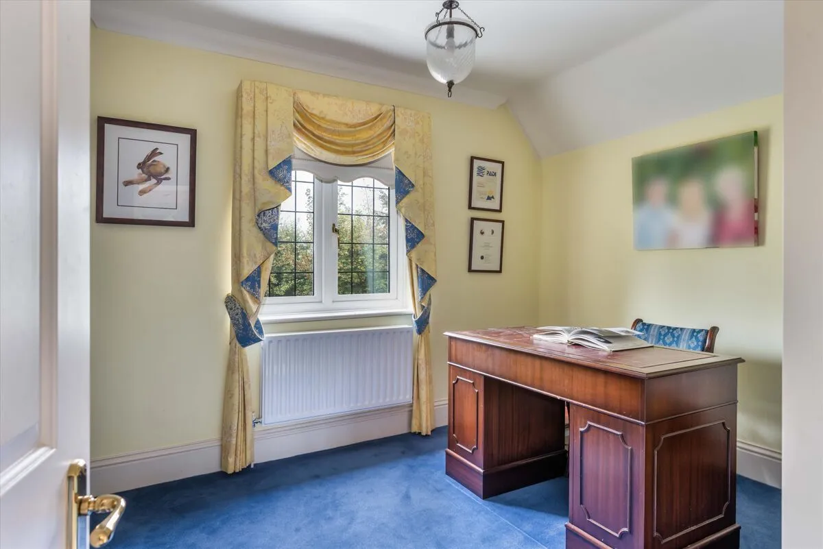 Tennysons Ridge, Haslemere, GU27, photo 21