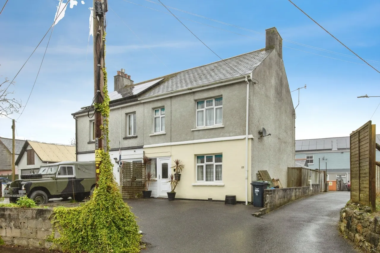 3 bed house for sale, Pondhu Road, St. Austell, PL25