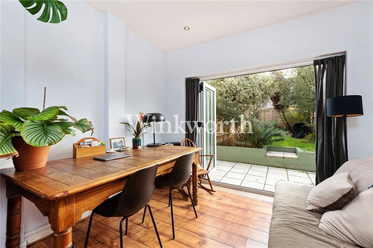 Rutland Gardens, London, N4, photo 8