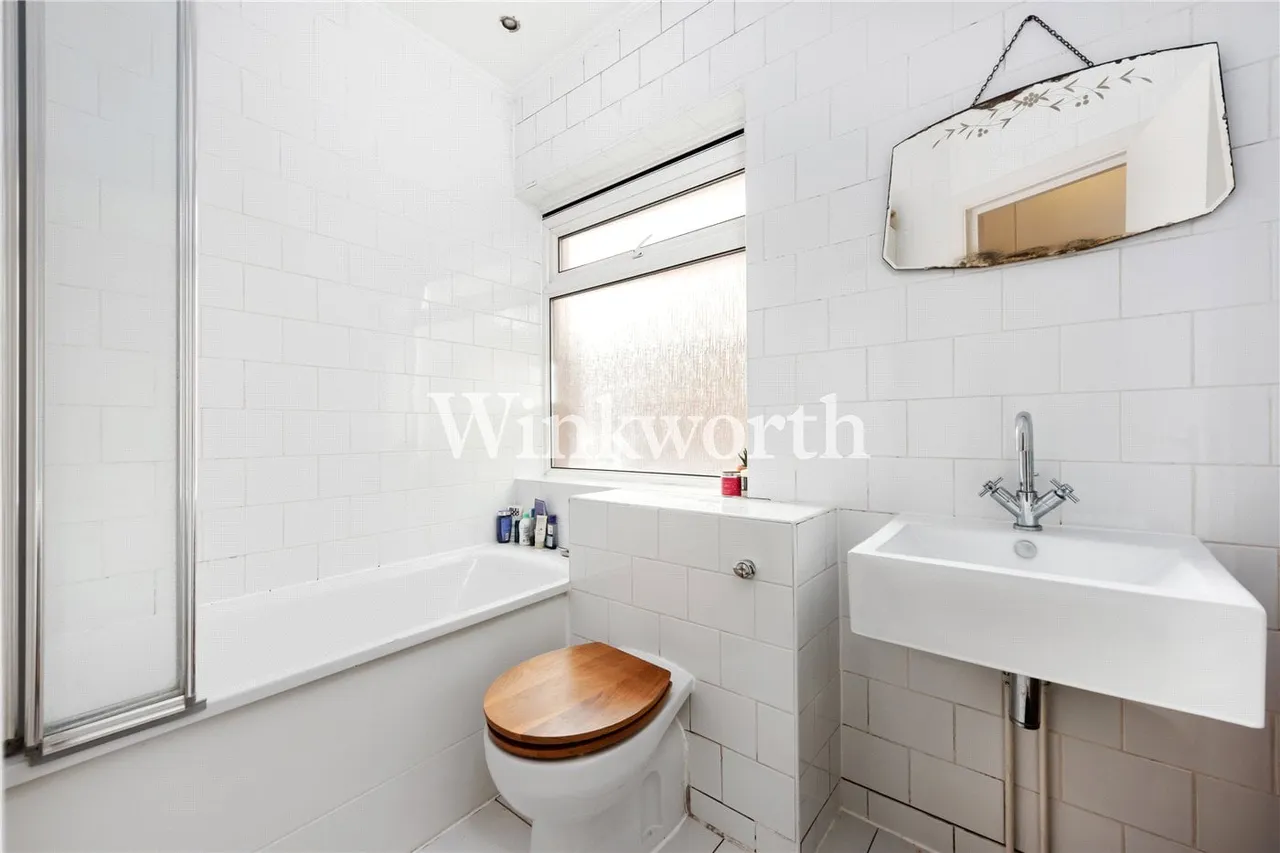 Rutland Gardens, London, N4, photo 6
