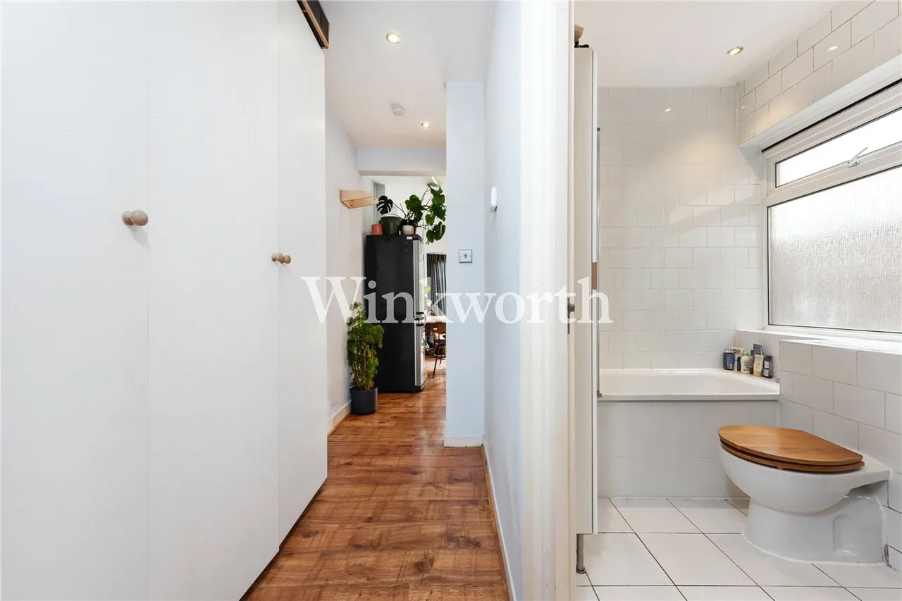 Rutland Gardens, London, N4, photo 7