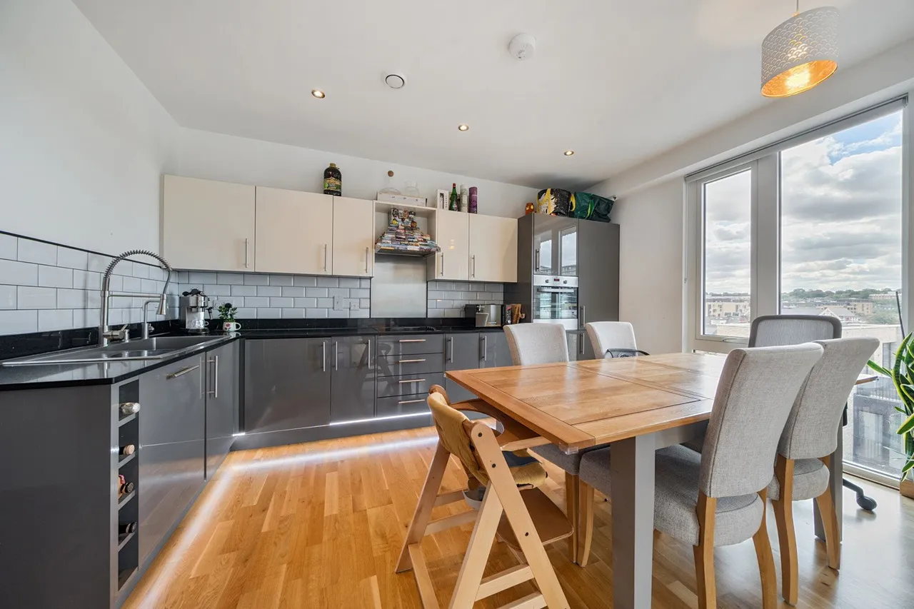 2 bed flat for sale — Cyrus Field Street, SE10