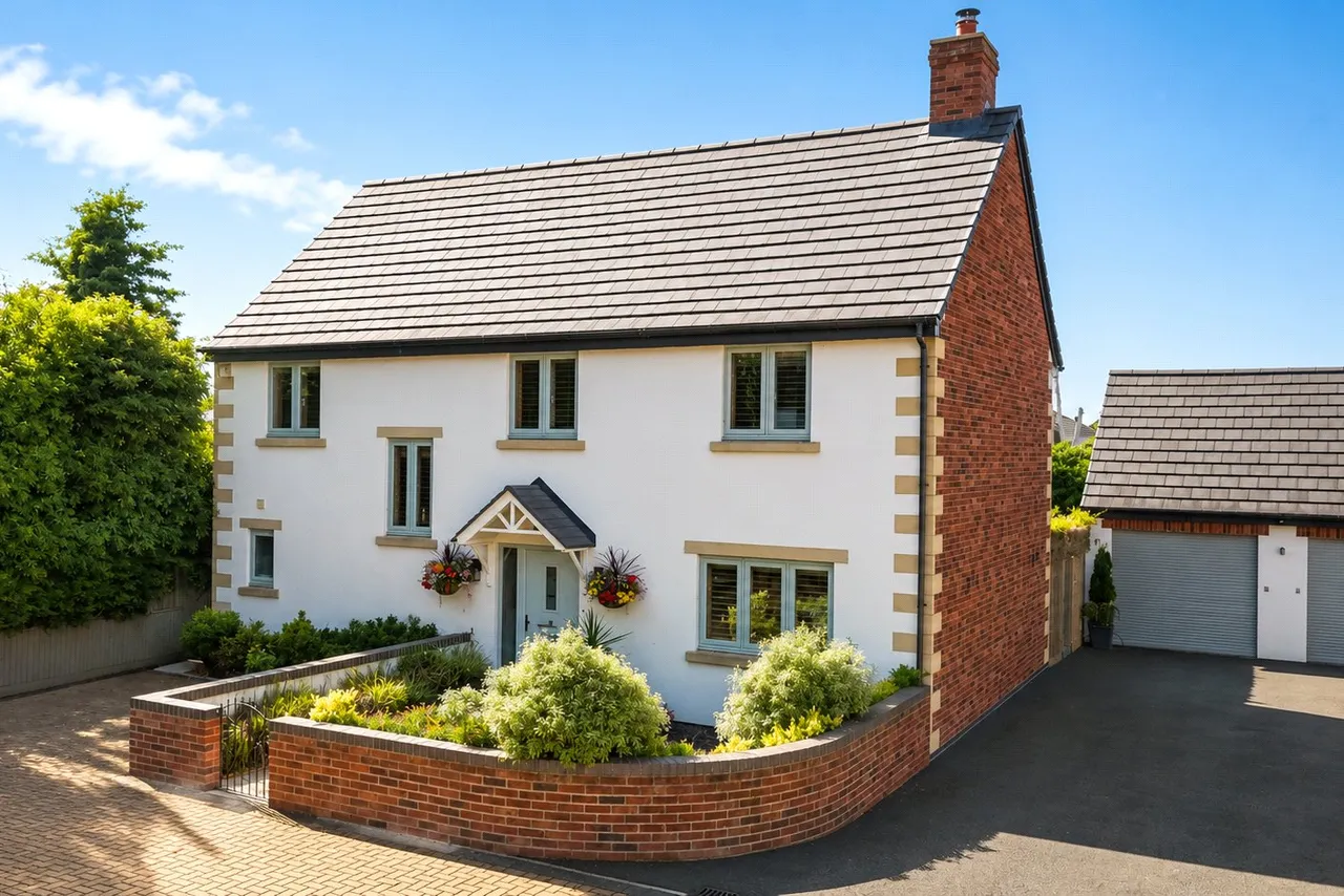 4 bed house for sale, Westbury