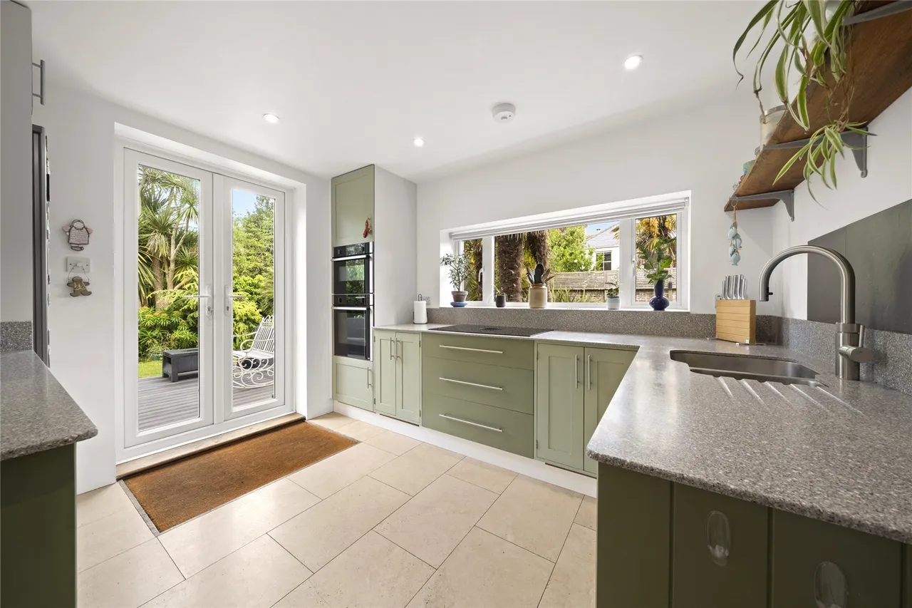 St. Michaels Road, Worthing, BN11, photo 6