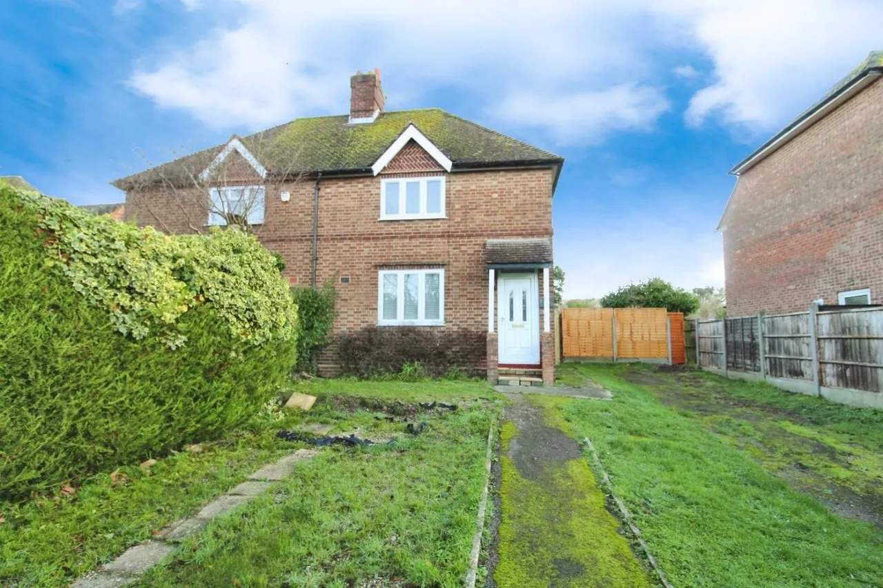 2 bed house to rent, Cappell Lane, Stanstead Abbotts, SG12