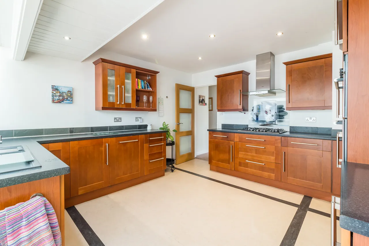 6 Paddock Close, St. Ives, Ringwood, BH24 2LD, photo 3