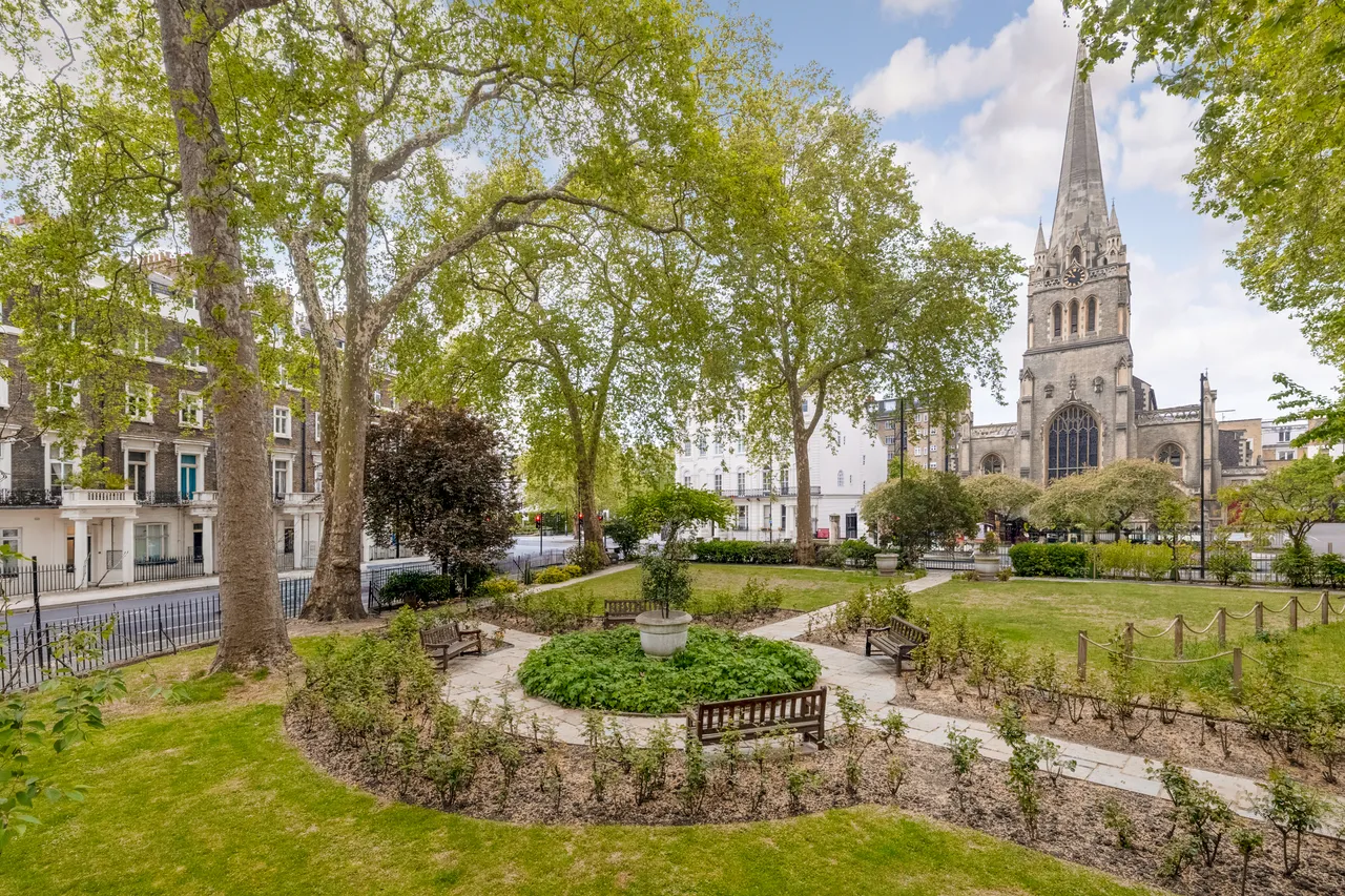 Sussex Gardens, Paddington, London, photo 7