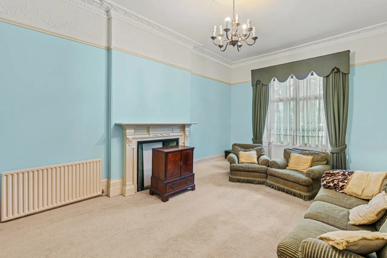 Sussex Gardens, Paddington, London, photo 6