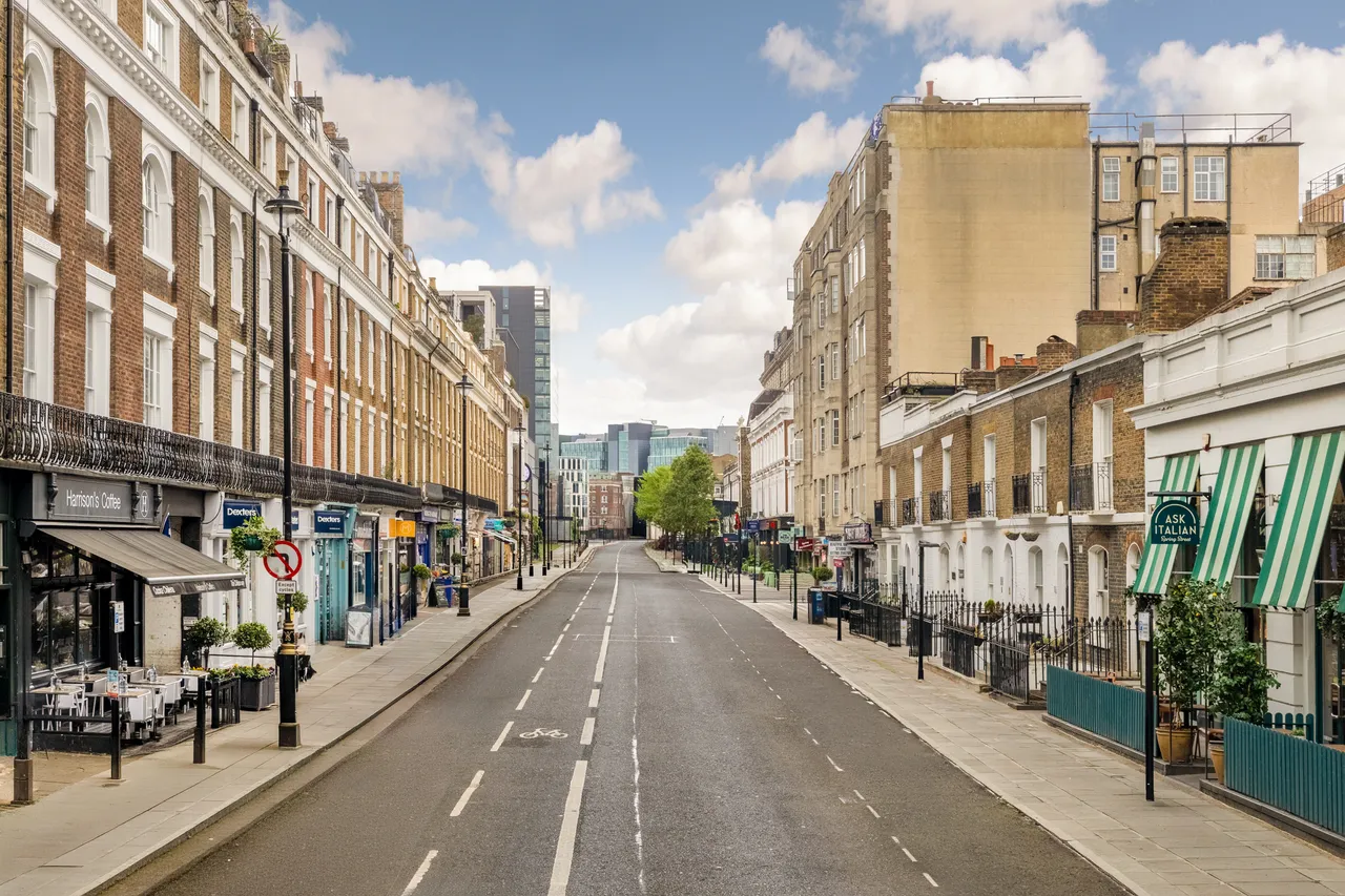Sussex Gardens, Paddington, London, photo 8