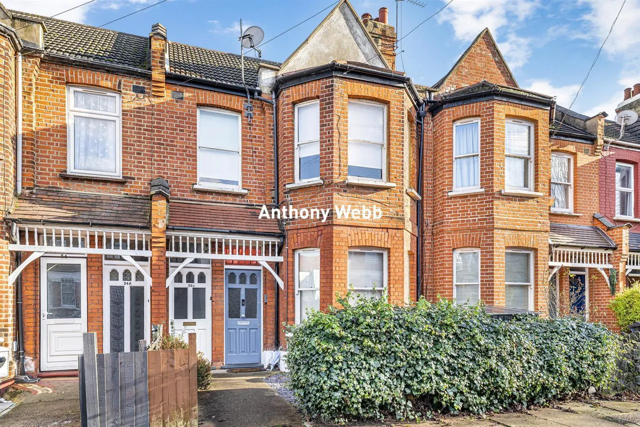 2 bed flat for sale — Avondale Road, Palmers Green, N13