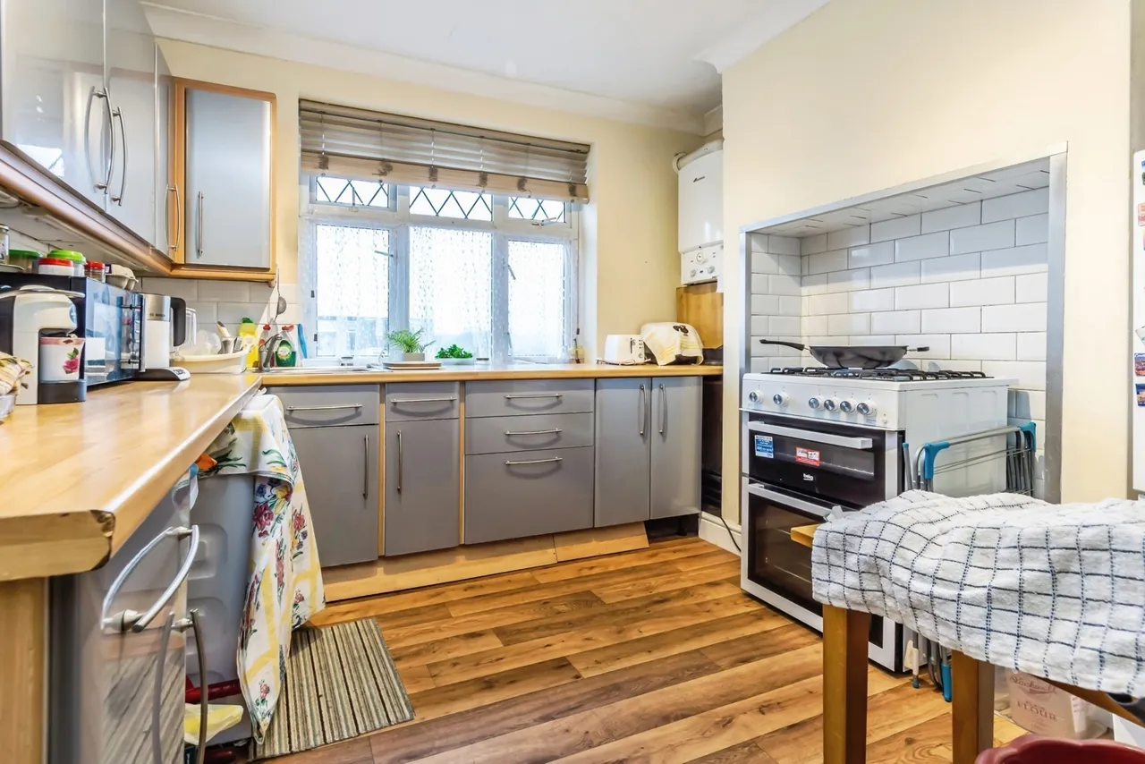 Addison Road, Caterham, Surrey, CR3, photo 13