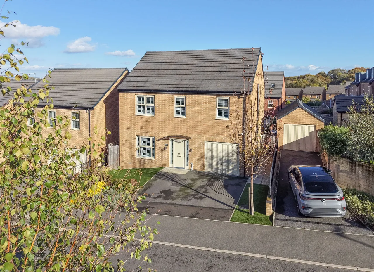 4 bed house for sale, Tivey Road, Eckington, S21