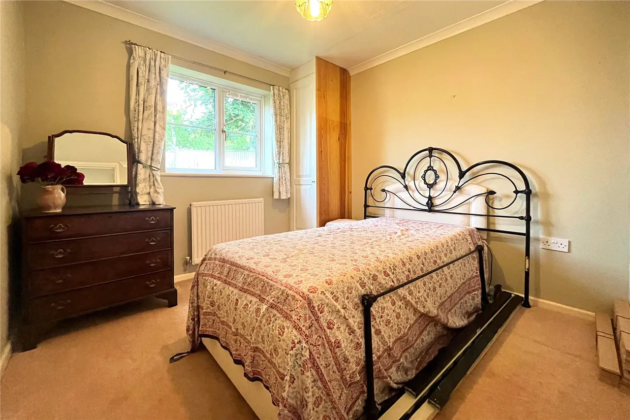 Avon Road, Farnham, Surrey, GU9 8PG, photo 6