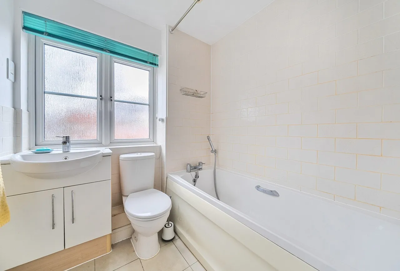 Goodworth Road, Redhill, RH1 1TE, photo 19