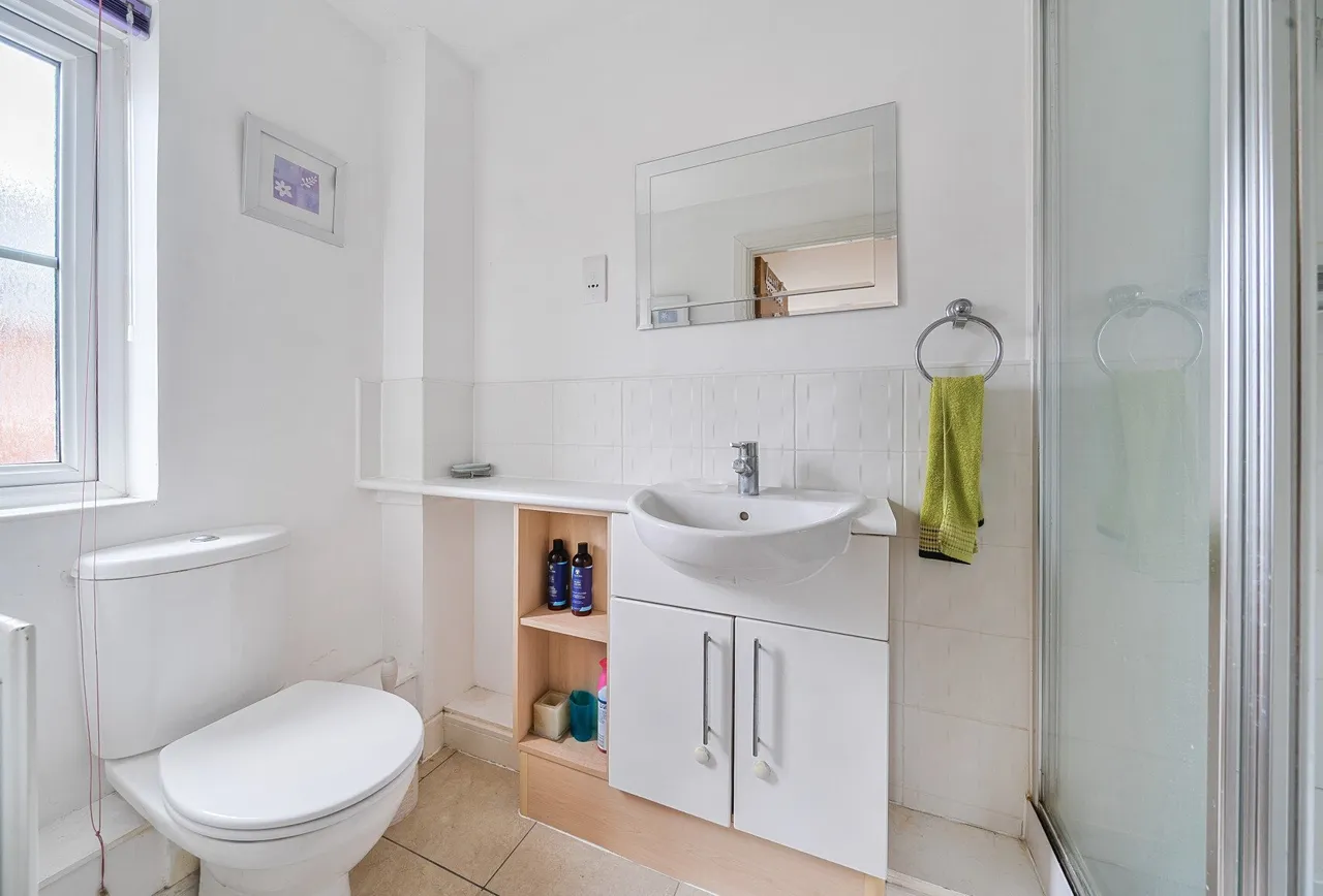 Goodworth Road, Redhill, RH1 1TE, photo 9