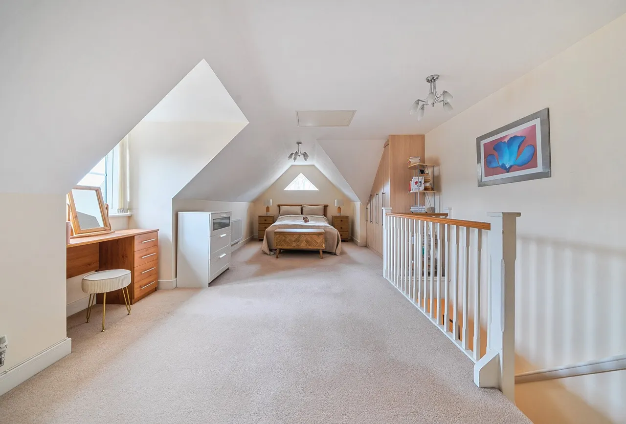 Goodworth Road, Redhill, RH1 1TE, photo 13