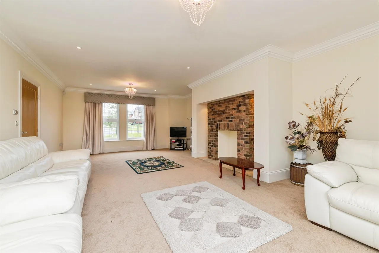 Saville Close, Wynyard, BILLINGHAM, photo 2