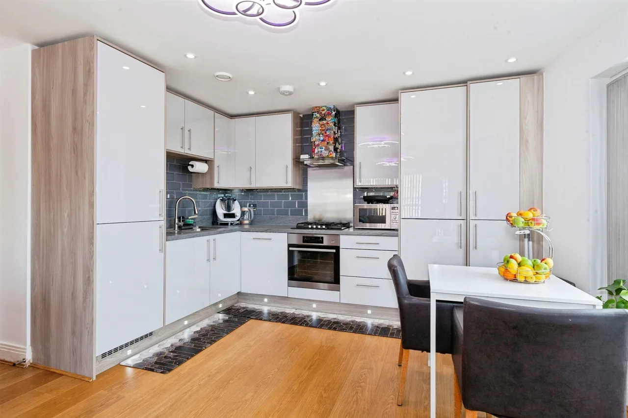 Windsor Road, Slough, photo 4