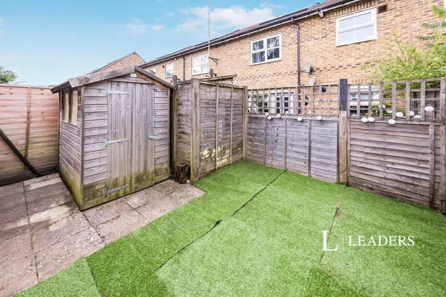 Hilda Dukes Way, East Grinstead, RH19, photo 10