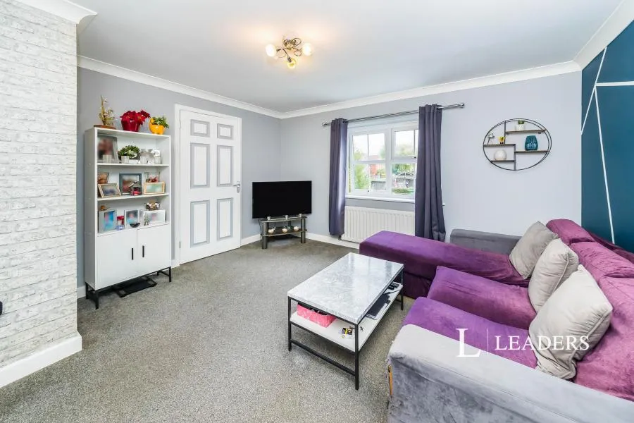 Hilda Dukes Way, East Grinstead, RH19, photo 4