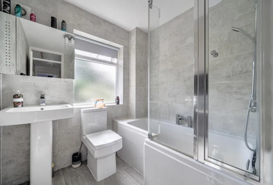 Wessex Drive, Cheltenham, GL52, photo 16